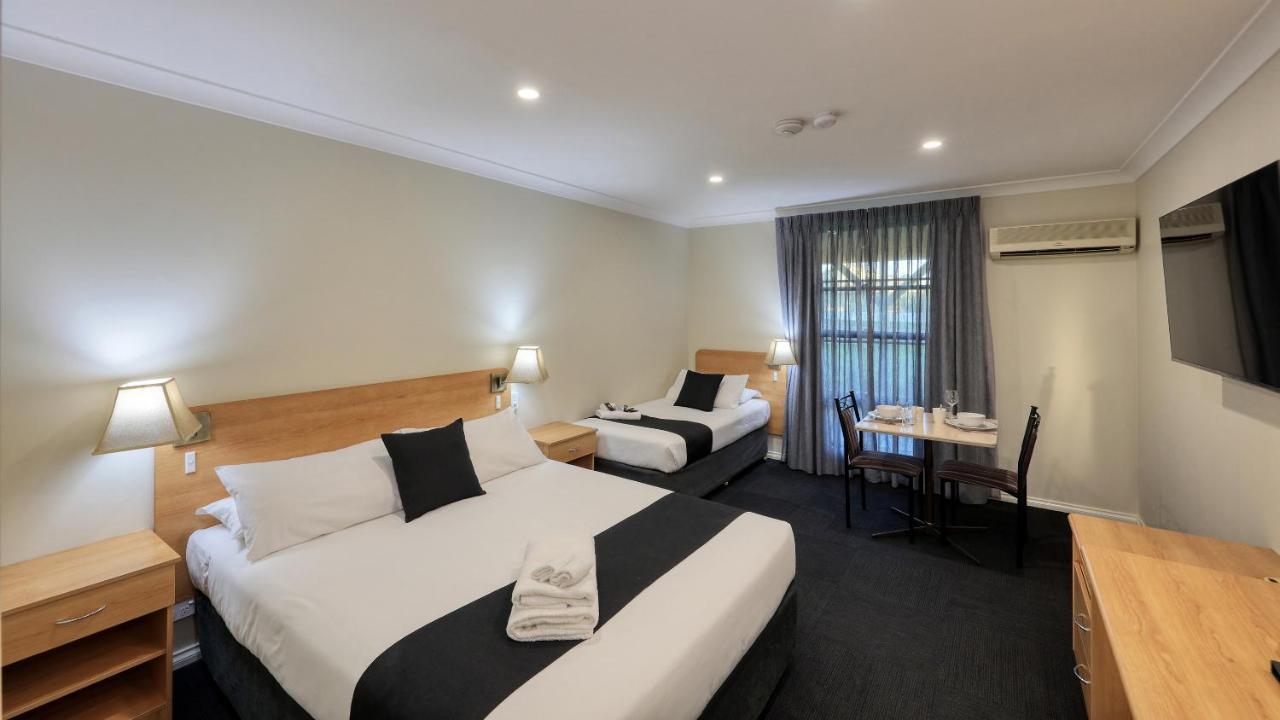 Bushman'S Motor Inn Parkes Ngoại thất bức ảnh
