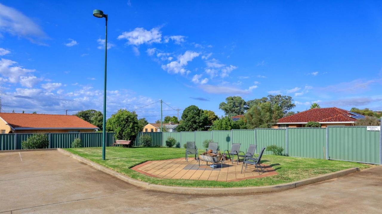 Bushman'S Motor Inn Parkes Ngoại thất bức ảnh